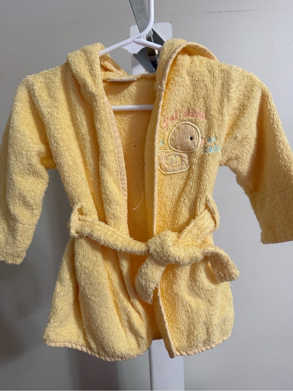 Carter’s Hooded Ducky Bath Robe - Picture 2 of 6